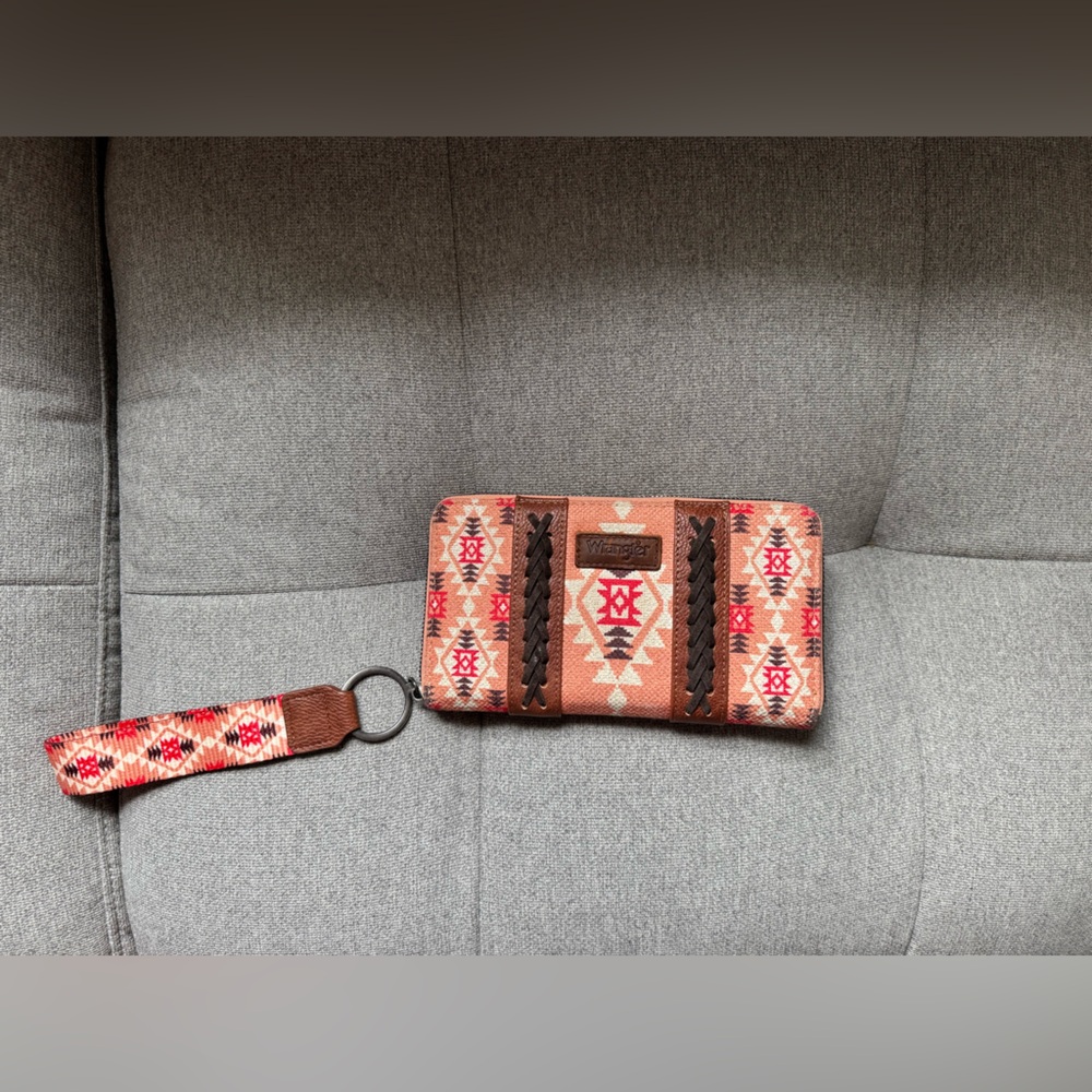 Wrangler Multicolor Patterned Clutch Wristlet